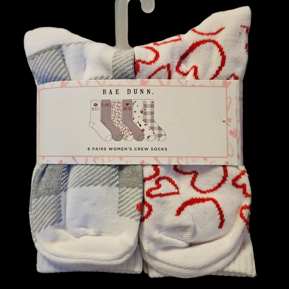 Rae Dunn Women's Love socks NWT - Picture 2 of 6